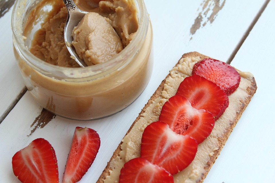 Homemade Clean Peanut Butter